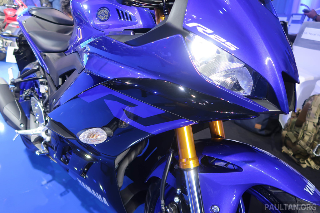 Yamaha R25 2019 ra mắt tại Malaysia, hứa hẹn ngày về VN của R3 Yamaha R25 2019 ra mắt tại Malaysia, hứa hẹn ngày về VN của R3