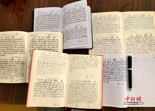 Vợ mất trí nhớ, cụ ông 11 năm viết nhật ký để vợ không quên mình