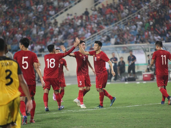 6 cầu thủ khác nhau lập công, U23 Việt Nam đánh tennis với Brunei tại SVĐ Mỹ Đình