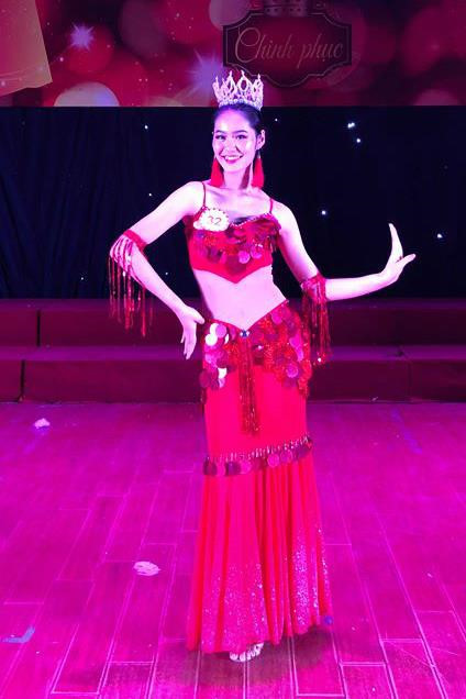 Chân dung tân hoa khôi tài năng, xinh đẹp của ĐH Văn hóa Hà Nội