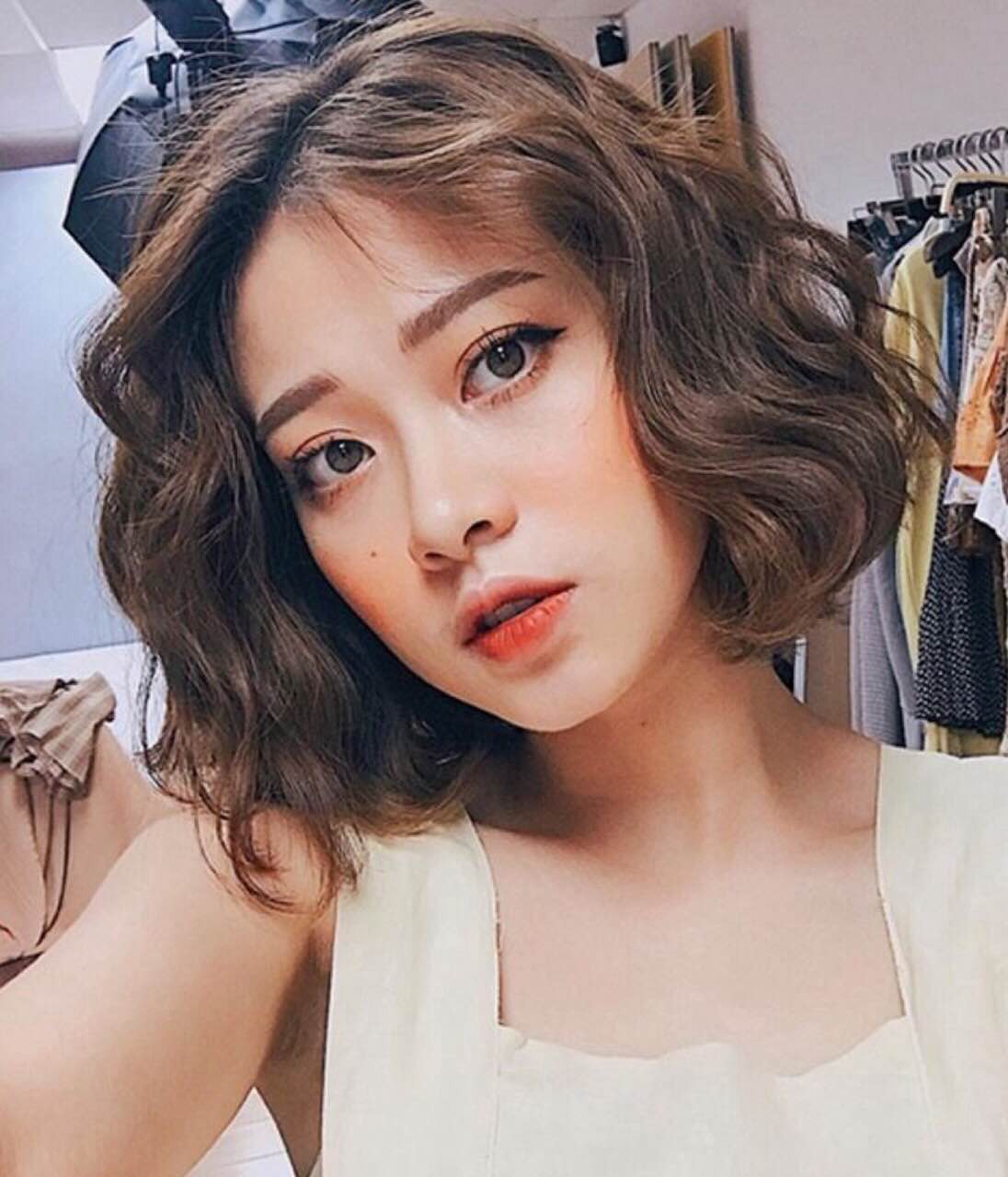 Chi 1,8 triệu để uốn tóc sương sương như hot girl mạng, cô gái nhận lại quả đầu không dám đi làm