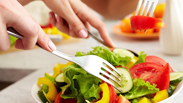 Người phụ nữ 26 tuổi bị ung thư: Bác sĩ cảnh báo có những phương pháp giảm cân ngàn vạn lần không nên lạm dụng Người phụ nữ 26 tuổi bị ung thư: Bác sĩ cảnh báo có những phương pháp giảm cân ngàn vạn lần không nên lạm dụng