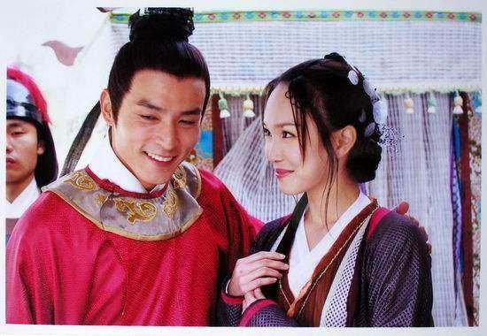 Netizen Trung chê Vu Mông Lung mặt rắn, Cúc Tịnh Y xài đồ taobao trong Tân Bạch Nương Tử Truyền Kỳ