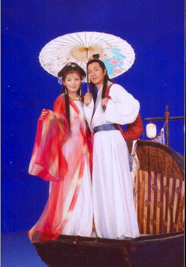 Netizen Trung chê Vu Mông Lung mặt rắn, Cúc Tịnh Y xài đồ taobao trong Tân Bạch Nương Tử Truyền Kỳ