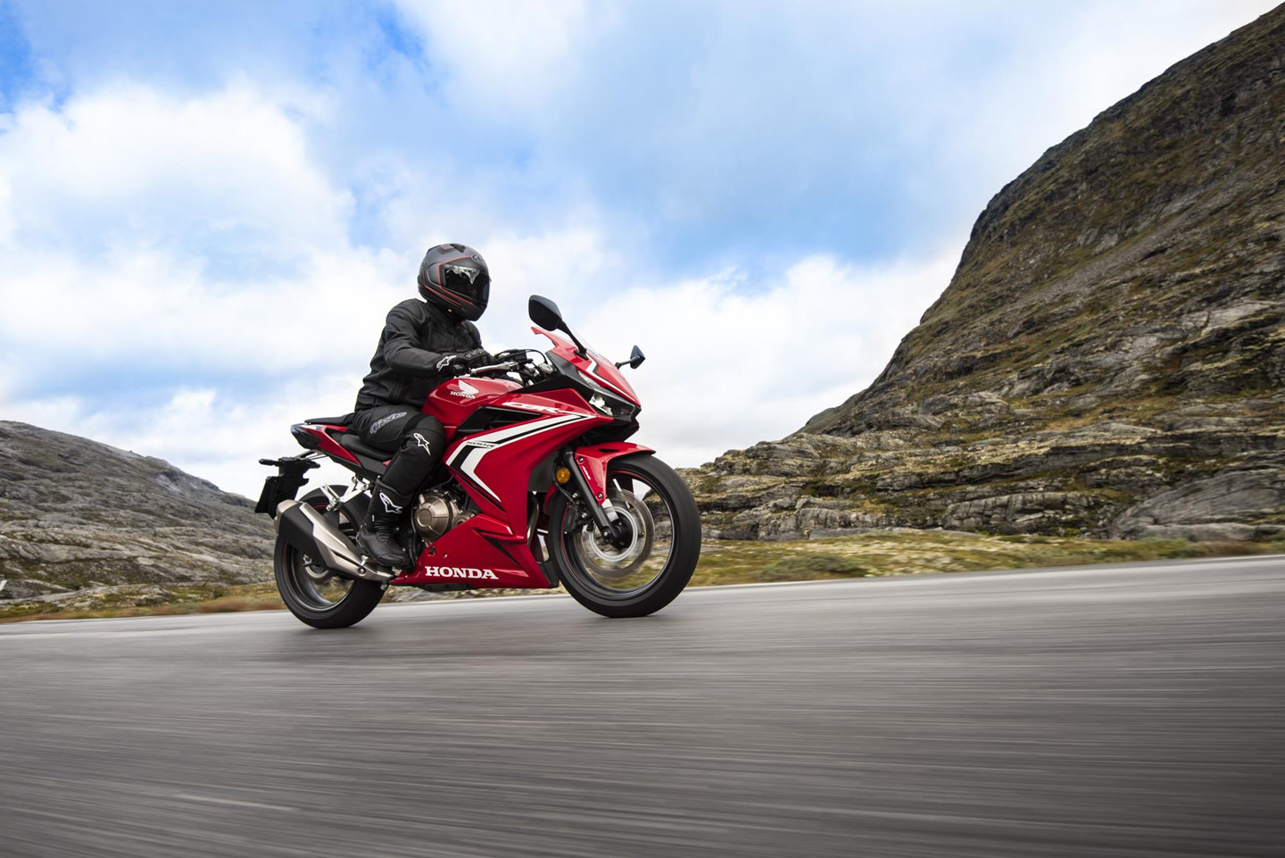 Honda ra mắt loạt xe môtô mới tại VN, giá từ 187 triệu