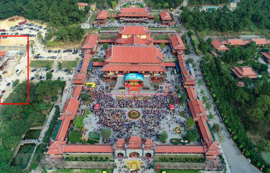 Cận cảnh nơi thỉnh vong, giải nghiệp tại chùa Ba Vàng