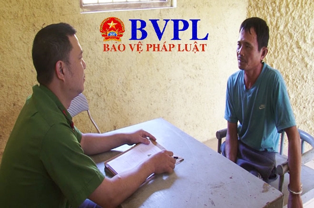 Chạm mặt 2 đối tượng hiếp dâm và vợ Bùi Văn Công trong trại giam