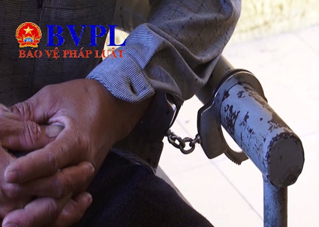 Chạm mặt 2 đối tượng hiếp dâm và vợ Bùi Văn Công trong trại giam