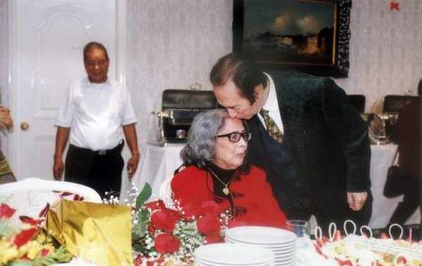 Thâm cung nội chiến phiên bản vua sòng bài Macau: 4 bà vợ tranh từng hào, 17 người con tài giỏi đi liền với tai tiếng