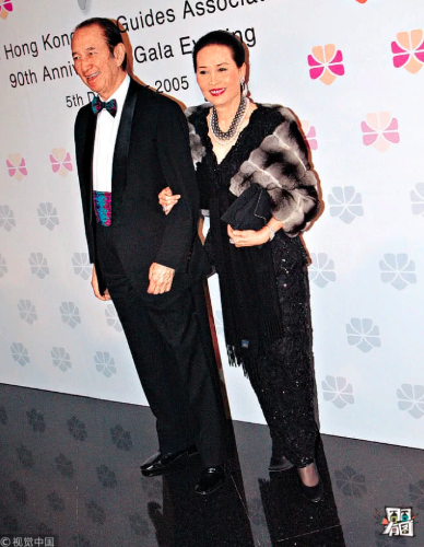 Thâm cung nội chiến phiên bản vua sòng bài Macau: 4 bà vợ tranh từng hào, 17 người con tài giỏi đi liền với tai tiếng