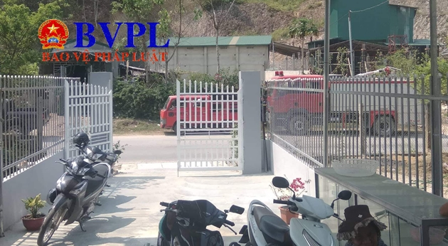 Thu thêm nhiều vật chứng và dấu vết quan trọng tại nhà Bùi Văn Công