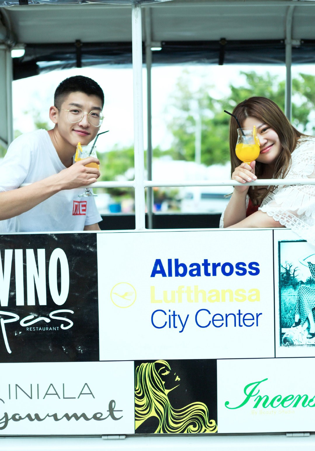 Cặp đôi đũa lệch nổi tiếng nhất Trung Quốc đã chính thức về chung một nhà: Anh muốn cho em một đời hạnh phúc!