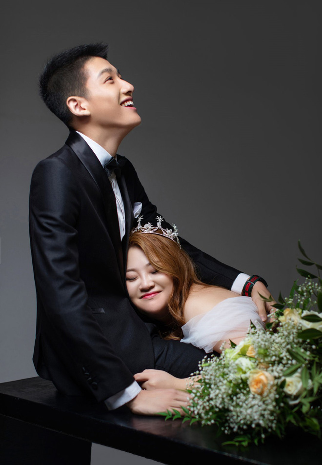 Cặp đôi đũa lệch nổi tiếng nhất Trung Quốc đã chính thức về chung một nhà: Anh muốn cho em một đời hạnh phúc!