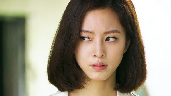 Khoe mâm cơm rồi nhiệt tình chê bai mẹ chồng, em chồng vào hỏi 1 câu khiến nàng dâu tẽn tò Khoe mâm cơm rồi nhiệt tình chê bai mẹ chồng, em chồng vào hỏi 1 câu khiến nàng dâu tẽn tò