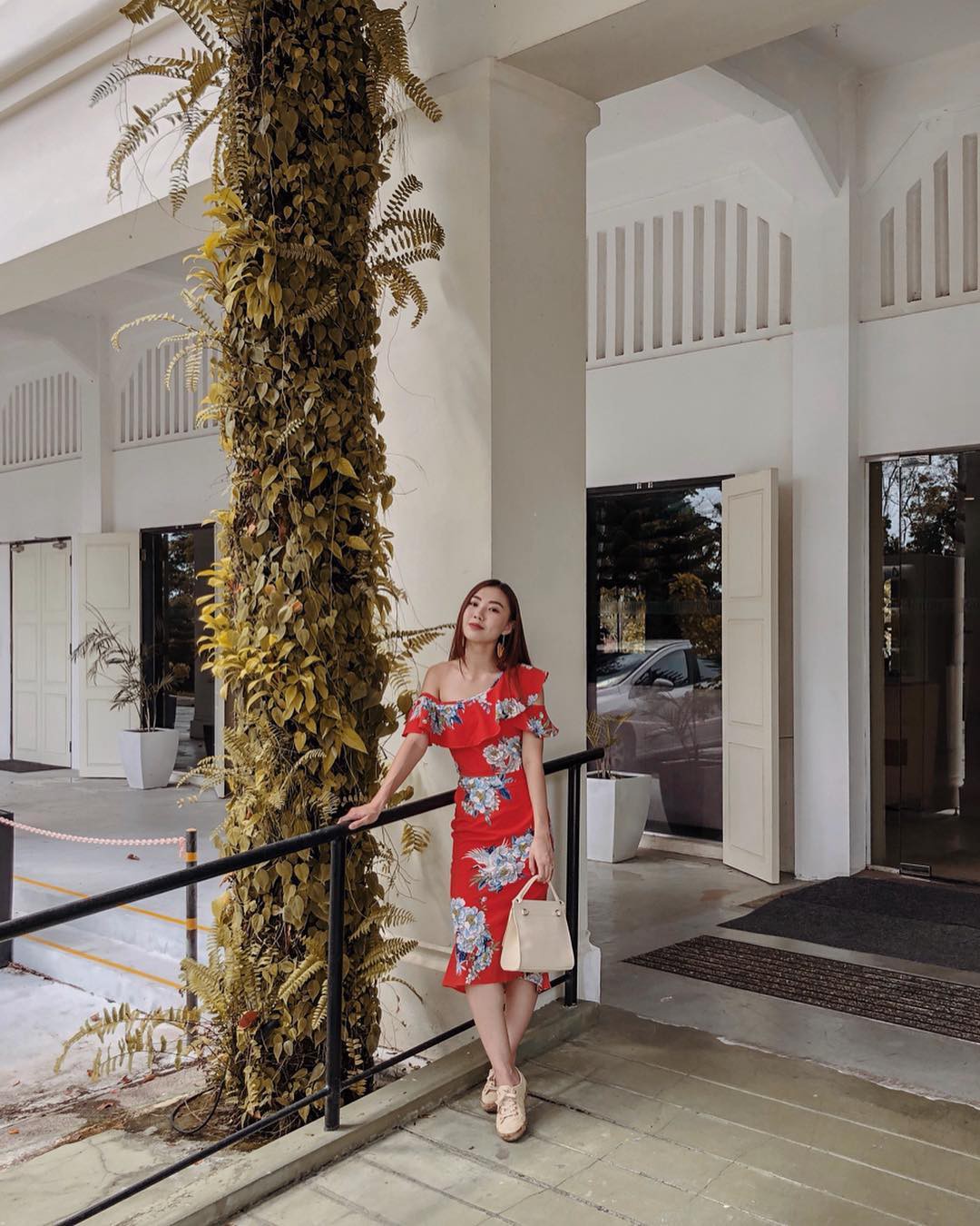 3 mẫu váy tưởng đơn giản nhưng lại giúp người mặc đẹp gọn tức thì