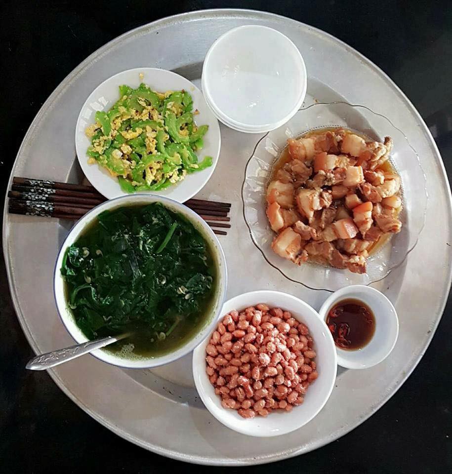 Tưởng đưa 1 triệu tiền ăn tối cả tháng sẽ làm khó con dâu, mẹ chồng choáng vì thành quả bất ngờ