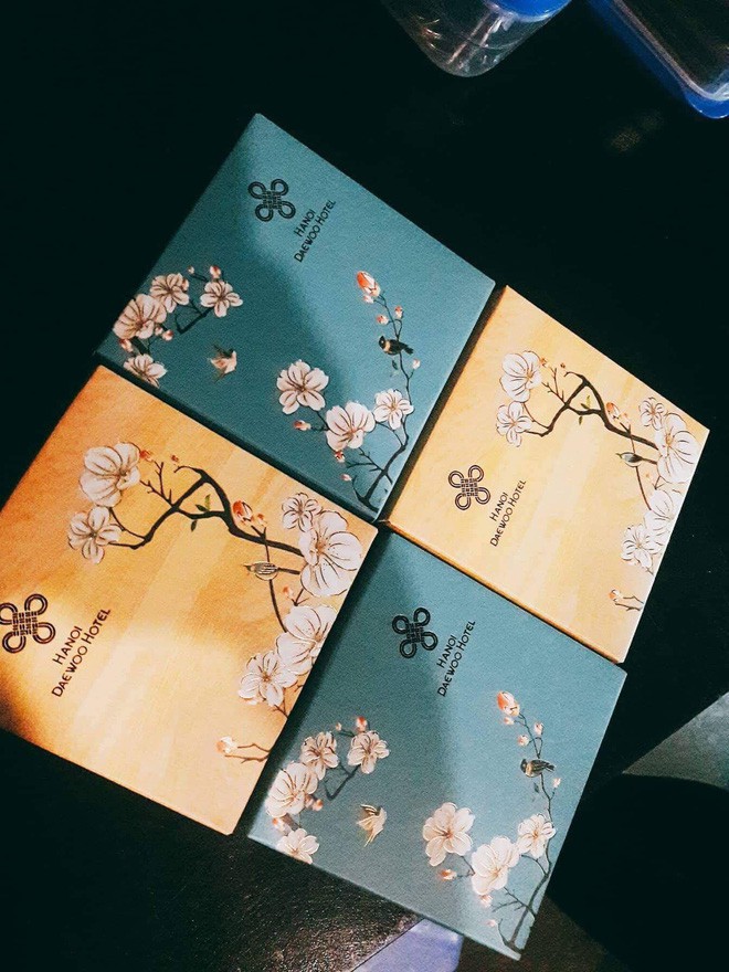 Chuyện về những anh sếp của năm: Sinh nhật nhân viên 23 tuổi tặng 23 cốc trà sữa, diện mạo điển trai lại càng gây choáng ngợp Chuyện về những anh sếp của năm: Sinh nhật nhân viên 23 tuổi tặng 23 cốc trà sữa, diện mạo điển trai lại càng gây choáng ngợp