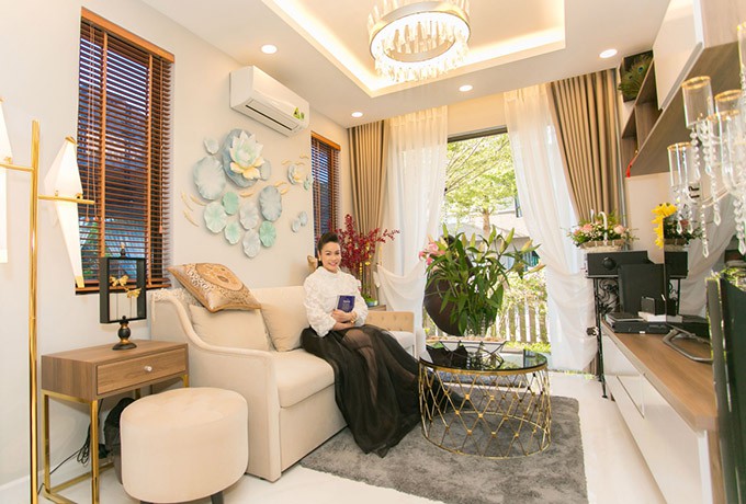 Đọ độ khủng bên trong nhà bạc tỷ của sao Việt: Người mạnh tay dát vàng như cung điện, người tối giản đến từng chi tiết!