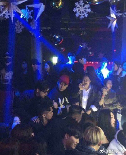 Bị réo gọi vì loạt lùm xùm của Seungri, Kha Chấn Đông bộc lộ dấu hiệu trầm cảm đáng lo ngại