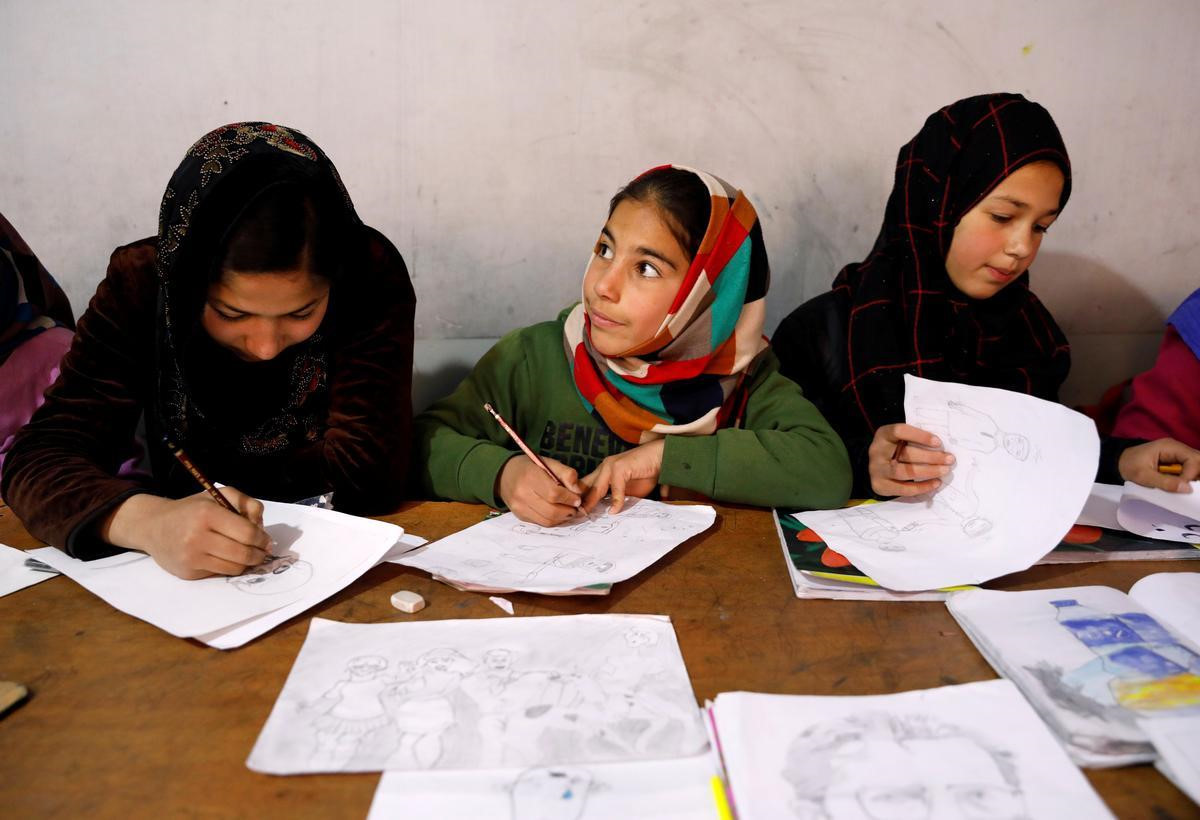 Những trẻ em bị bán, lạm dụng và giết hại vì chiến tranh ở Afghanistan