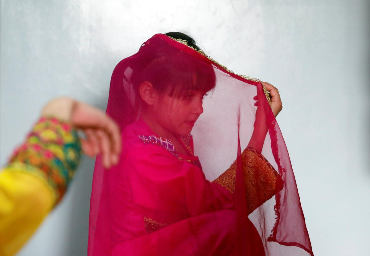 Những trẻ em bị bán, lạm dụng và giết hại vì chiến tranh ở Afghanistan