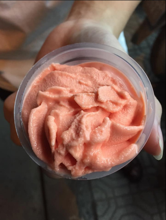 Dân mạng lại xôn xao vì chiếc kem dành cho người khẩu nghiệp mang tên: kem chanh ớt