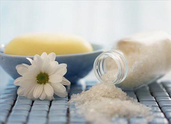 Lỡ tay làm vỡ gương, nhớ làm nhanh 5 việc này để giải trừ vận xui kẻo rước họa