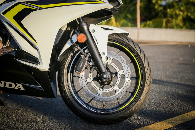 Honda CBR500R - môtô thể thao cho người mới chơi tại Việt Nam