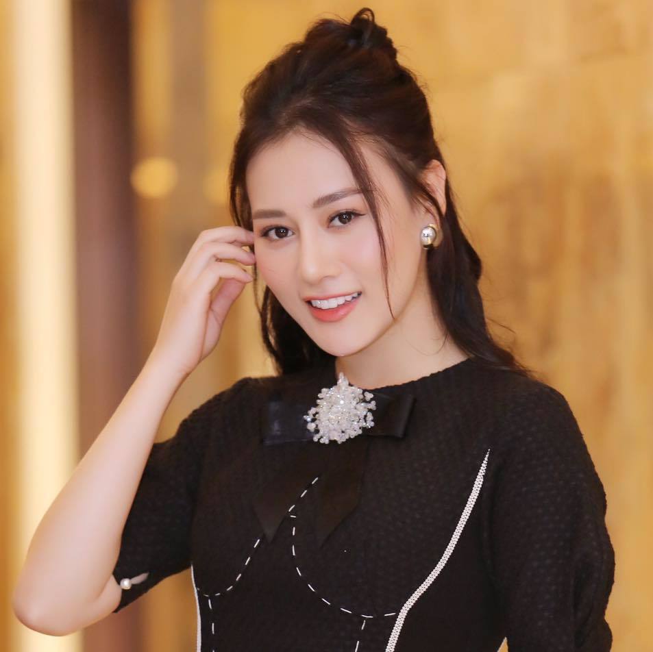 Phương Oanh Quỳnh búp bê đóng cảnh nóng cực gắt trong Nàng dâu order