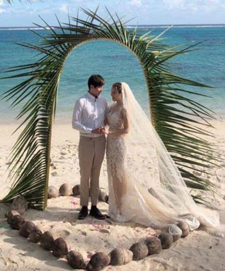 Nam thần tài xế từng gây bão mạng kết hôn với bạn gái xinh đẹp