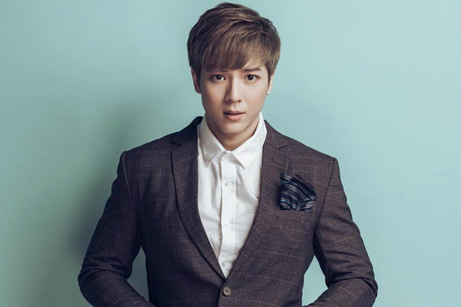 Nam thần tài xế từng gây bão mạng kết hôn với bạn gái xinh đẹp