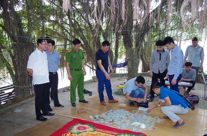 Cận cảnh sới bạc khủng vừa bị công an Hưng Yên triệt phá