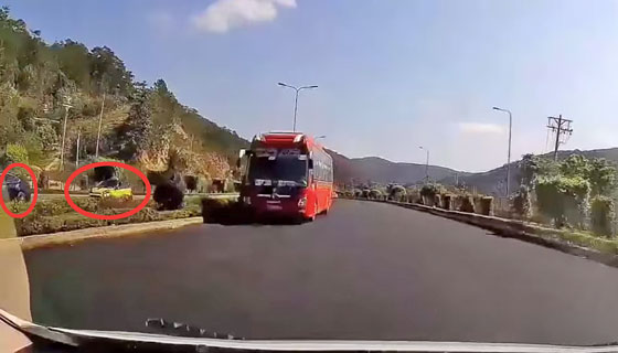 Xe khách chạy ngược chiều trên cao tốc Liên Khương - Đà Lạt