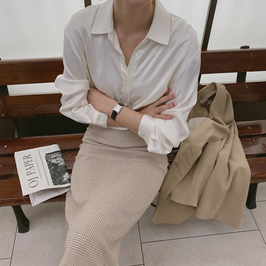 Nếu muốn trẻ hóa phong cách mà vẫn ra dáng quý cô công sở chuyên nghiệp thì bạn đừng bỏ qua 5 items này Nếu muốn trẻ hóa phong cách mà vẫn ra dáng quý cô công sở chuyên nghiệp thì bạn đừng bỏ qua 5 items này