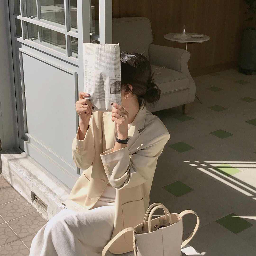 Nếu muốn trẻ hóa phong cách mà vẫn ra dáng quý cô công sở chuyên nghiệp thì bạn đừng bỏ qua 5 items này Nếu muốn trẻ hóa phong cách mà vẫn ra dáng quý cô công sở chuyên nghiệp thì bạn đừng bỏ qua 5 items này