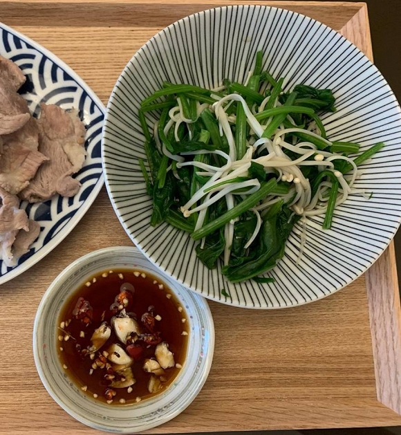 Bị nghi ngờ mang bầu lần 2, Lâm Tâm Như thả nhẹ loạt hình gián tiếp đáp trả tin đồn