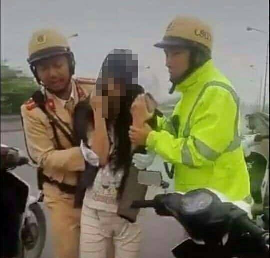 Nghẹt thở cuộc giải cứu thai phụ 37 tuần tuổi định nhảy cầu tự tử