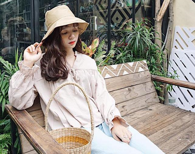 Màn dậy thì thành công của hot girl ngủ gật được lên báo Hàn