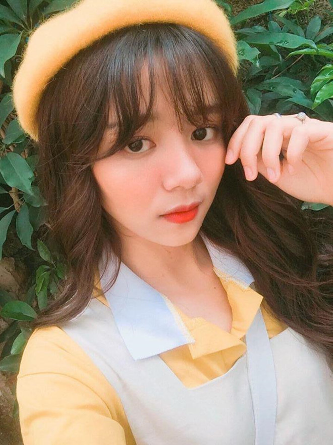 Màn dậy thì thành công của hot girl ngủ gật được lên báo Hàn