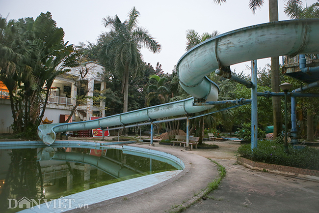 Công viên chục tỷ ở Hà Nội thành tổ hợp nhà hàng tiệc cưới, bãi xe
