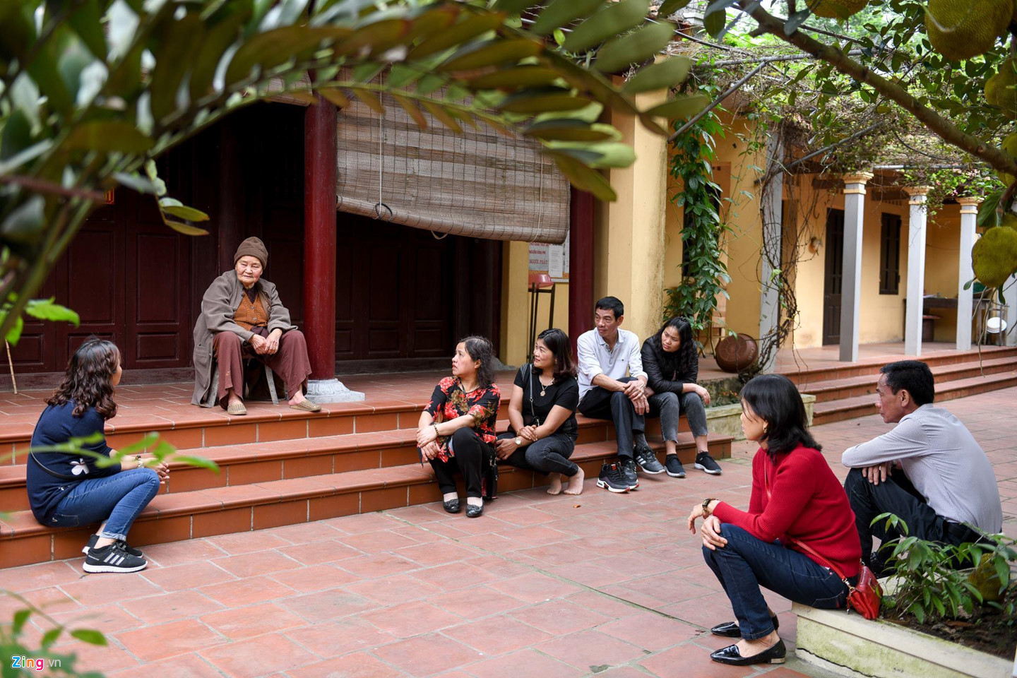 Hổ thẹn với những hư vinh chùa Ba Vàng chạy theo