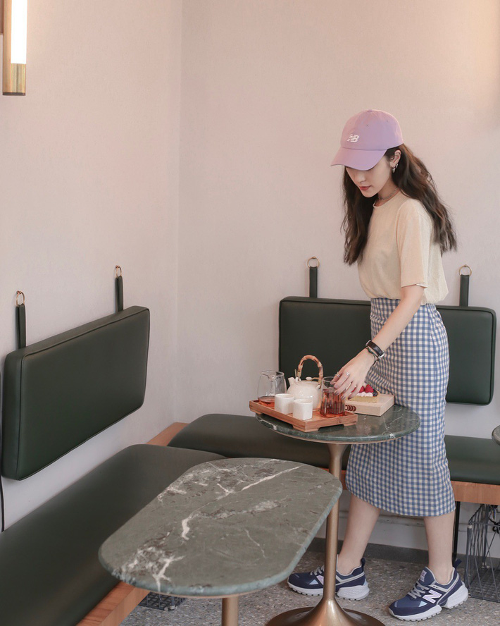 Lên đồ chuẩn như công sở Hàn với 15 gợi ý từ street style tuần này