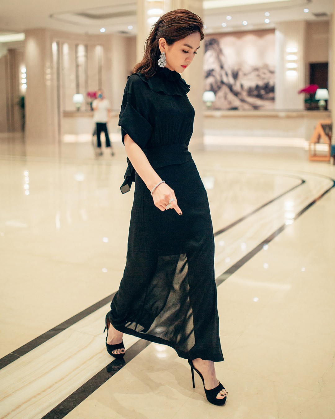 Nàng tomboy Ella (S.H.E) sau 10 năm: Biến hình thành bà mẹ U40 nữ tính, nhưng style chất ngất mới là điều gây trầm trồ