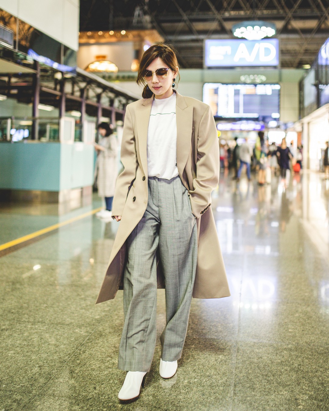 Nàng tomboy Ella (S.H.E) sau 10 năm: Biến hình thành bà mẹ U40 nữ tính, nhưng style chất ngất mới là điều gây trầm trồ