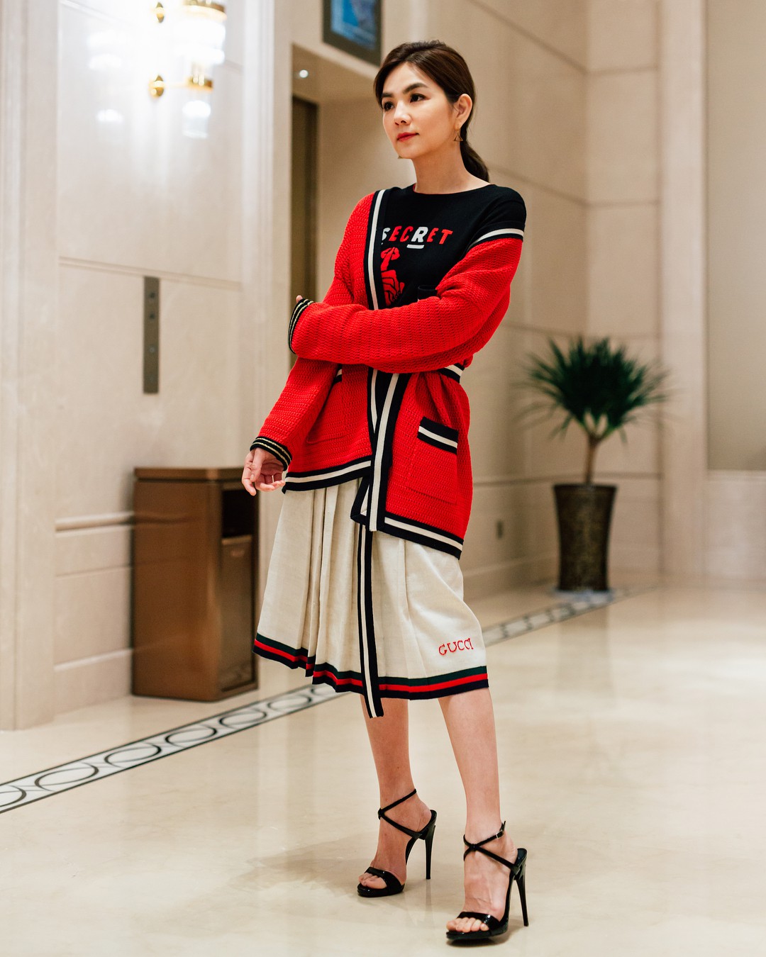 Nàng tomboy Ella (S.H.E) sau 10 năm: Biến hình thành bà mẹ U40 nữ tính, nhưng style chất ngất mới là điều gây trầm trồ