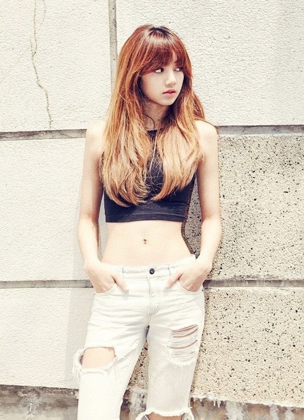 Nhan sắc gây tranh cãi của cô gái 22 tuổi đẹp nhất châu Á