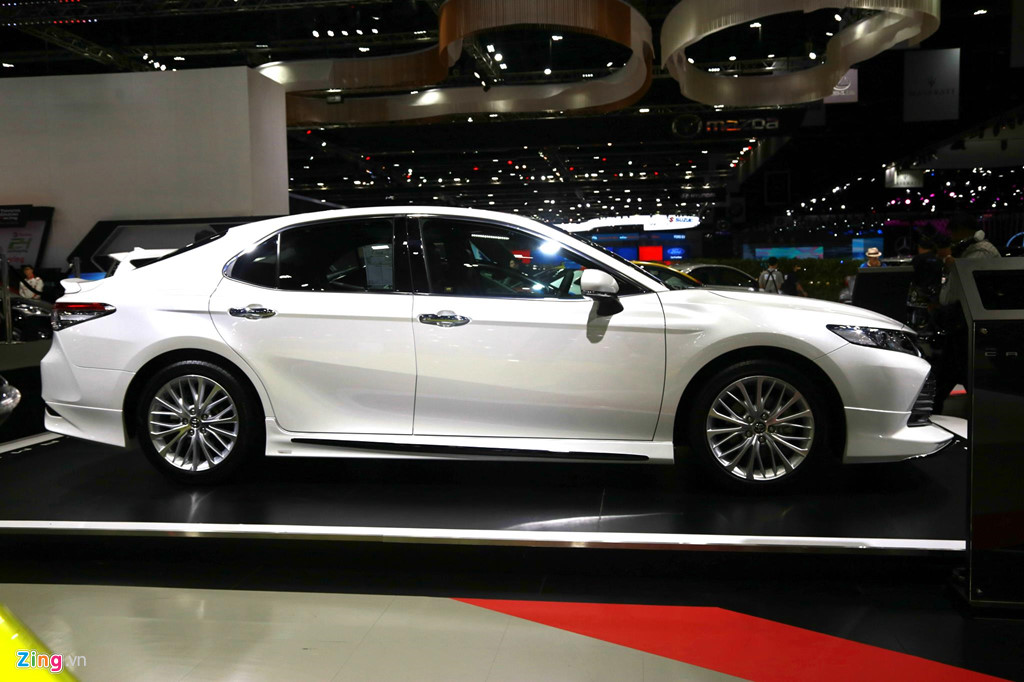 Chi tiết Toyota Camry 2019 sắp ra mắt tại VN Chi tiết Toyota Camry 2019 sắp ra mắt tại VN