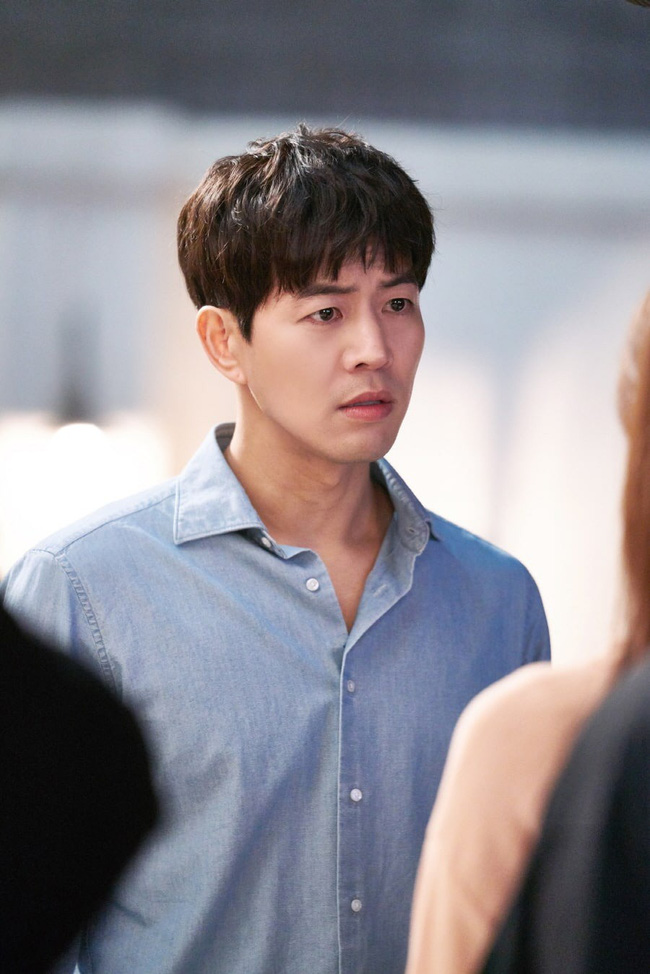 Tình cờ phát hiện giấy khám thai trên giường, tôi tưởng vợ muốn tạo bất ngờ cho mình nhưng chết đứng khi biết câu chuyện đằng sau, chỉ muốn lập tức ly hôn