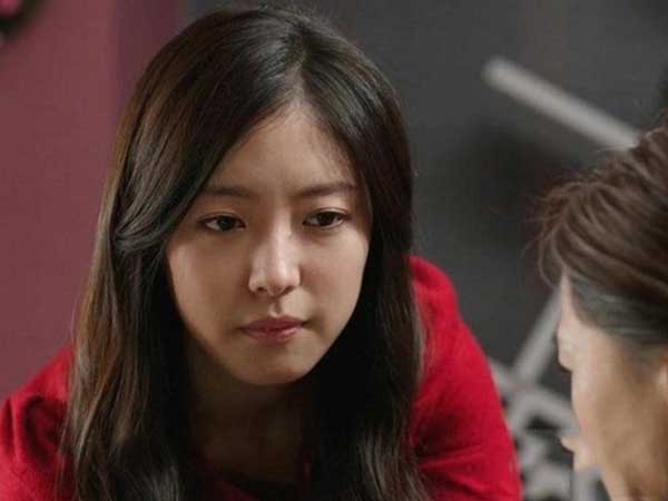 Mẹ chồng mong con gái về nhà nhưng lại không thích con dâu về ngoại, tôi chỉ hỏi ngược một câu khiến bà bối rối