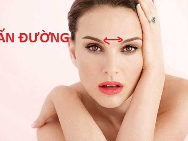 Phụ nữ có 8 điểm này là điềm báo HAI LẦN ĐÒ, càng kết hôn sớm vợ chồng càng dễ li tán